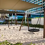 Private Beach La Vie Jbr 2Br Apartments By Stellium